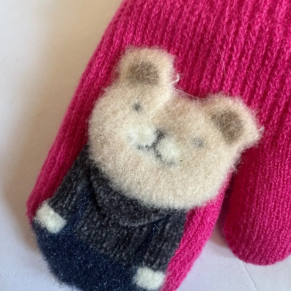 Toddler Kids Knit Mittens Hot Pink Bear Applique Winter Gloves with String NWT